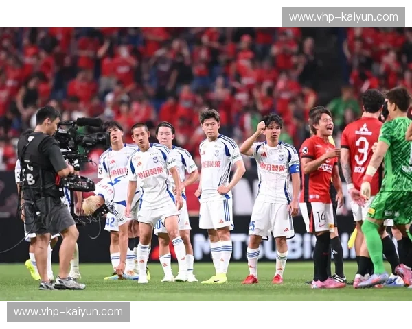 阪神德比：绿茵场上的宿命对决，神户胜利船与大阪钢巴的恩怨情仇